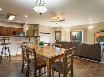 16725 Skislope Way, Unit #5, Truckee, CA 96161 Photo