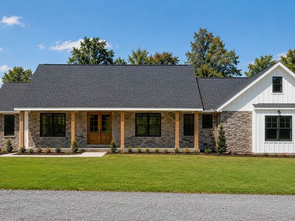 425 Ayers Creek Drive, Toccoa, GA 30577