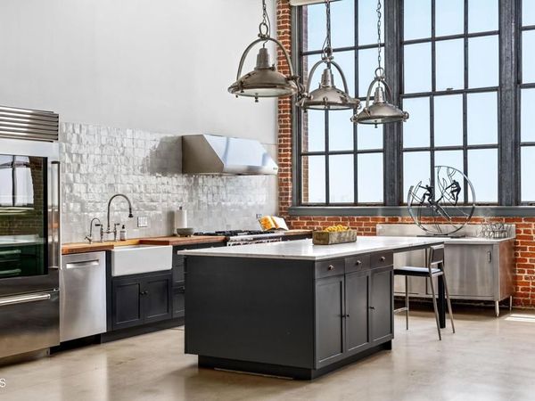 1850 Industrial Street, Unit 708, Los Angeles, CA 90021