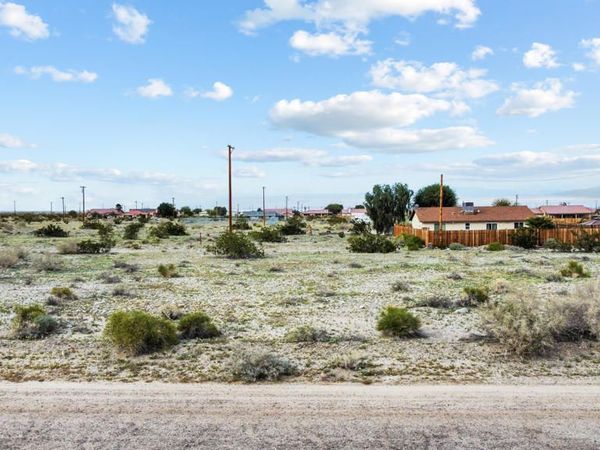 1572 Nile Drive , Thermal, CA 92274
