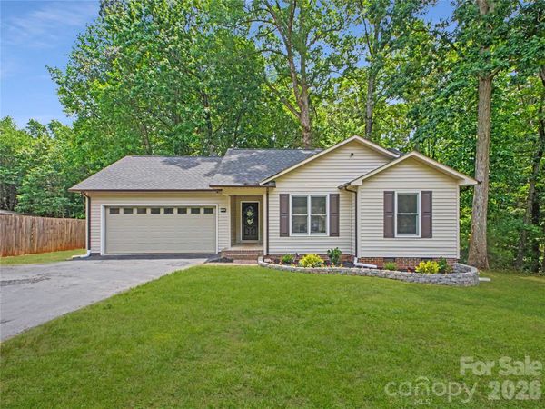 7382 Summit Drive , Denver, NC 28037