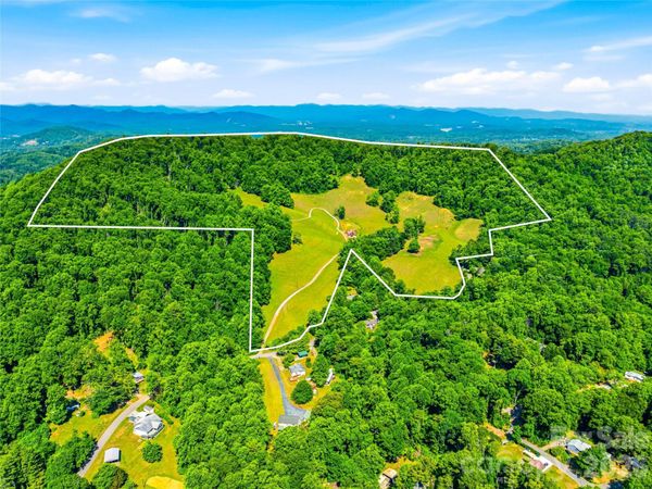 52 Chapel Hill Church Road, Asheville, NC 28803