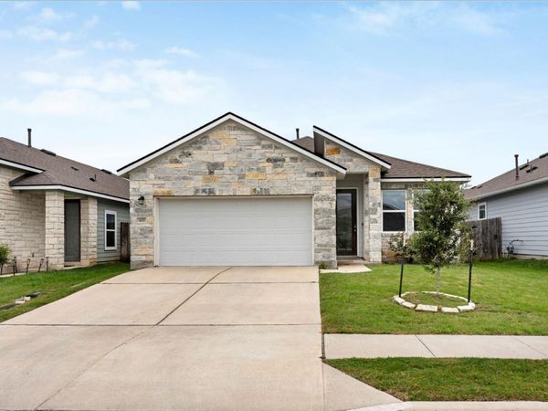 420 Winding Hollow LN , Georgetown, TX 78628