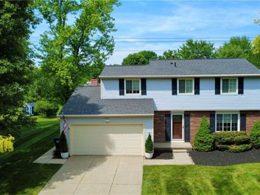 975 Deepwood Drive, Macedonia, OH 44056