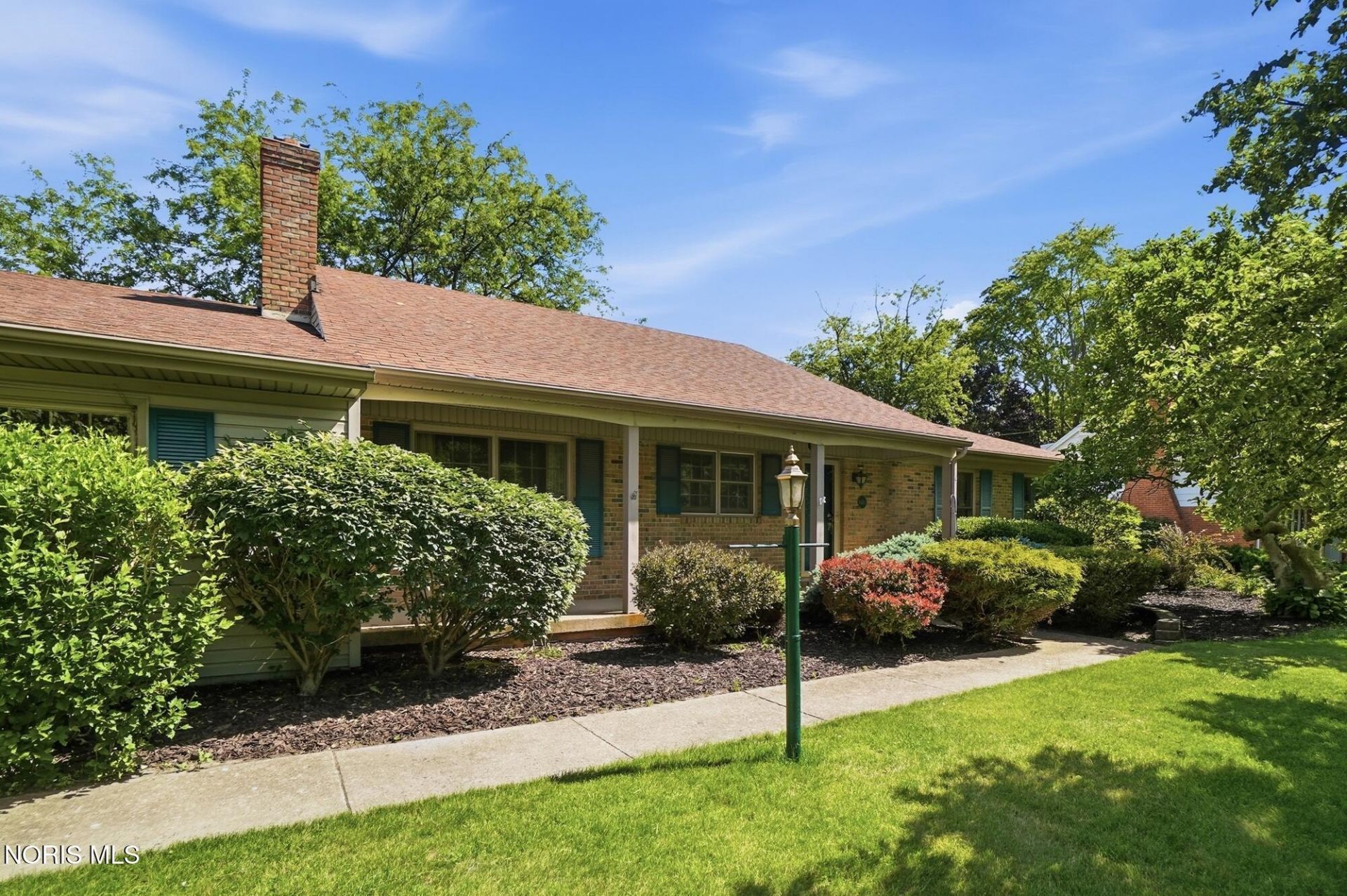 1626 Imperial Lane, Findlay, OH 45840 Main Photo