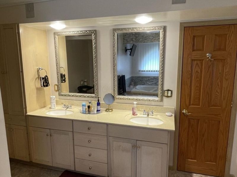 1220 Evergreen Road , Columbus, OH 43207 Photo 9
