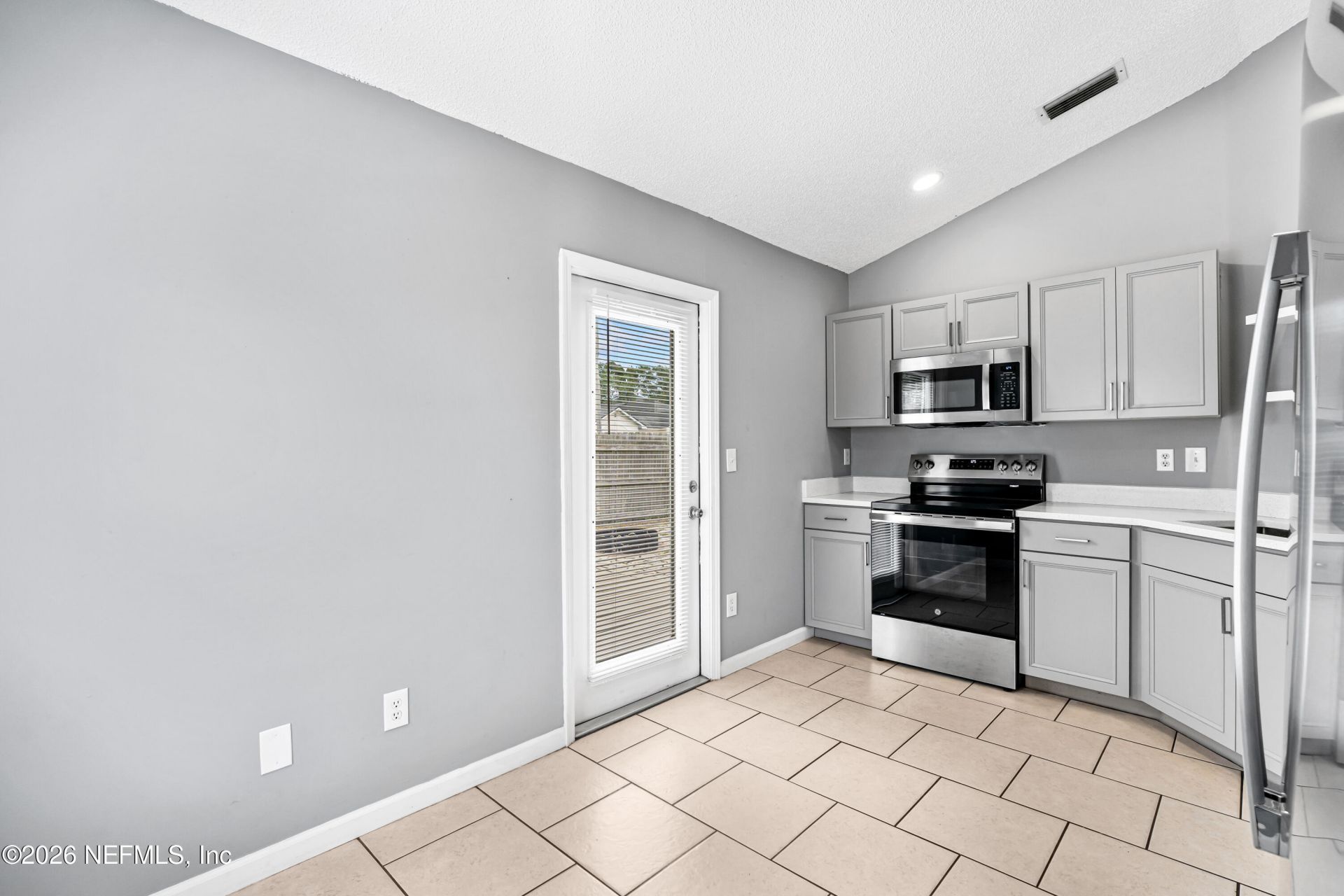 92 W 13th Street, Atlantic Beach, FL 32233 Photo