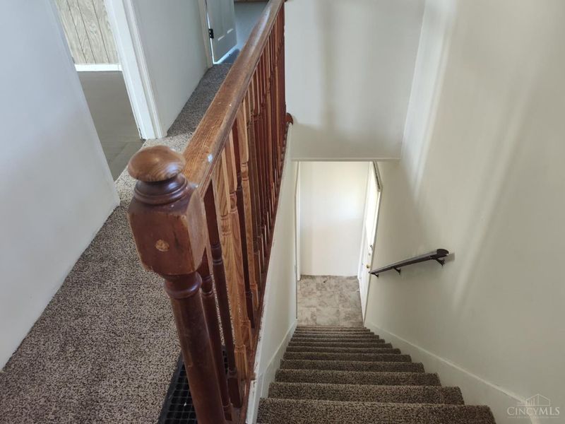 200 Maple Street, Elmwood Place, OH 45216 Photo 10