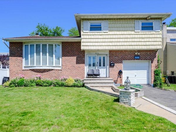 506 Cedarwood Drive , Cedarhurst, NY 11516