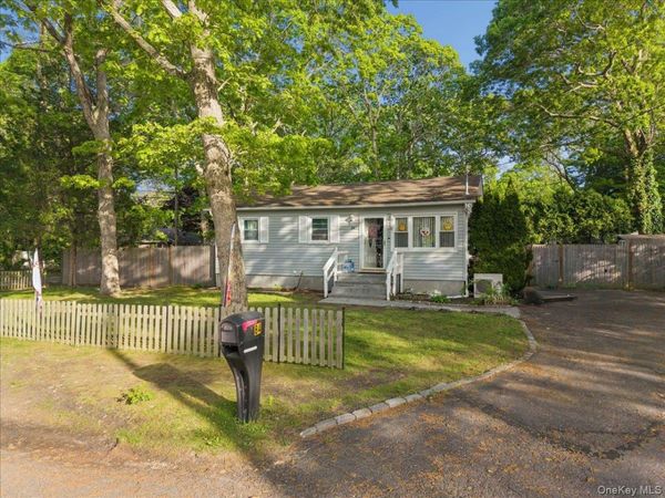 84 Queen Road , Mastic Beach, NY 11951