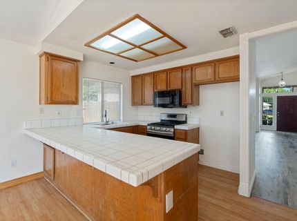 6427 Canyon Creek Way, Elk Grove, CA 95758 Photo