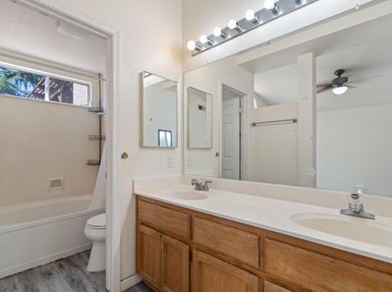6427 Canyon Creek Way, Elk Grove, CA 95758 Photo