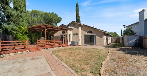 6427 Canyon Creek Way, Elk Grove, CA 95758 Photo