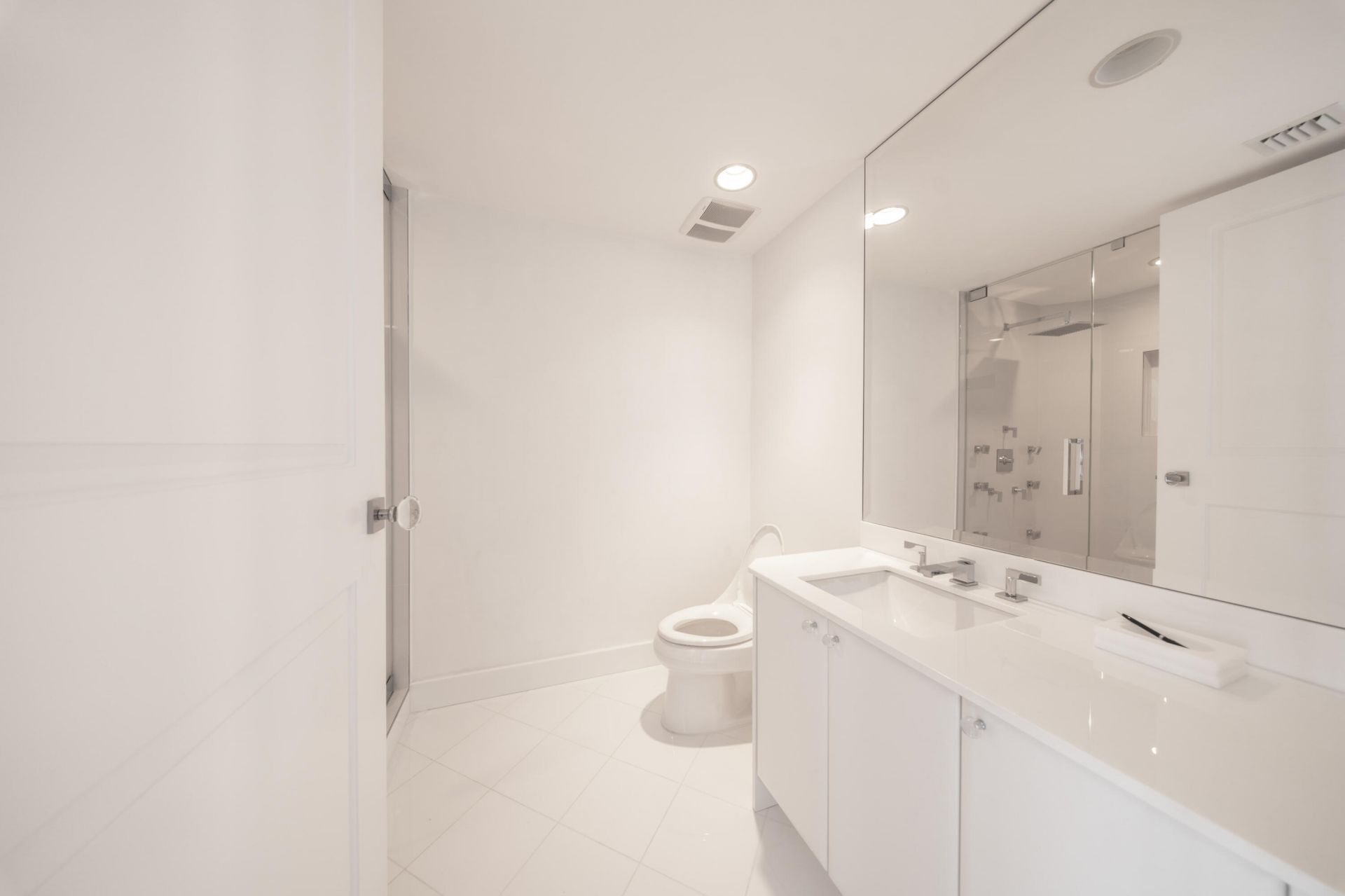 2700 N Ocean Drive, Unit 2503a, Riviera Beach, FL 33404 Photo