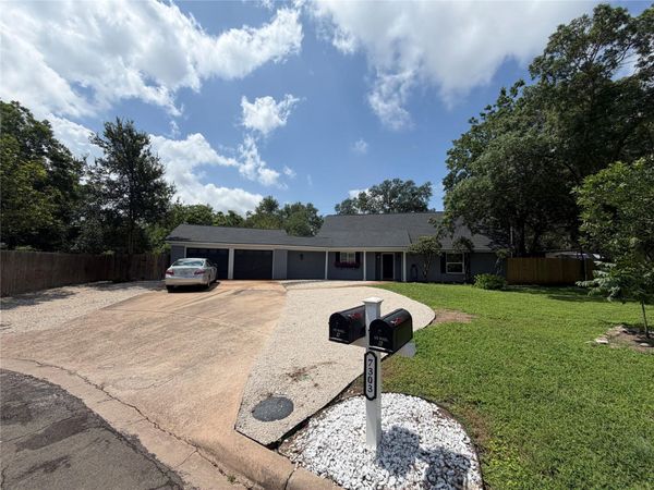 7303 Whispering Creek CIR, Unit A & B, Austin, TX 78736