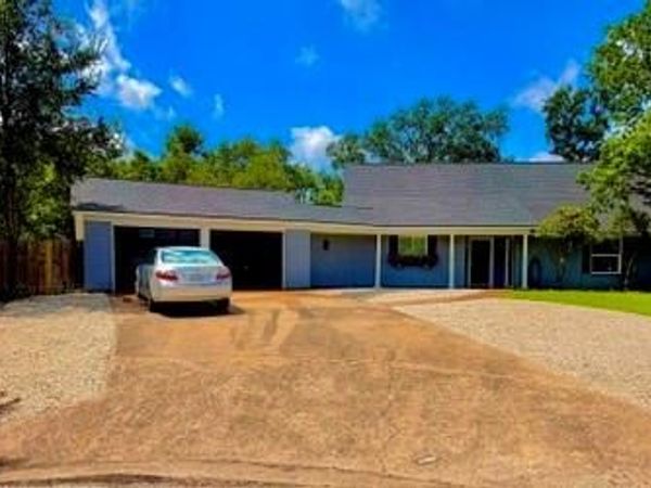 7303 Whispering Creek CIR, Unit A & B, Austin, TX 78736