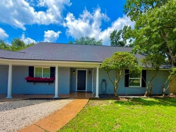 7303 Whispering Creek CIR, Unit A & B, Austin, TX 78736