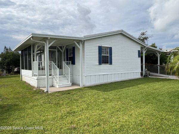 6129 97th Street , Sebastian, FL 32958