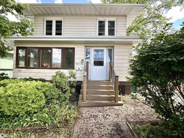 406 W Carpenter Avenue, Fairfield, IA 52556