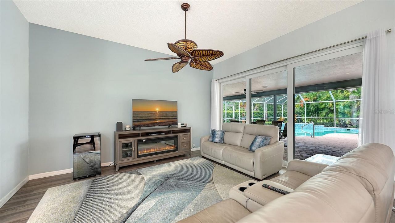 4391 Maplewood Lane, Sarasota, FL 34238 Photo