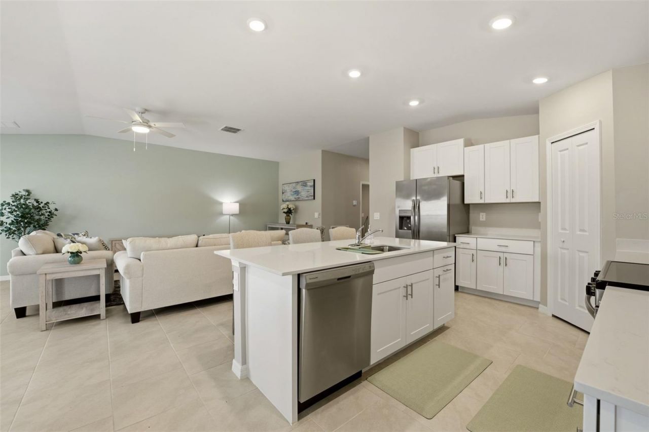 113 Leisure Place , Rotonda West, FL 33947 Photo