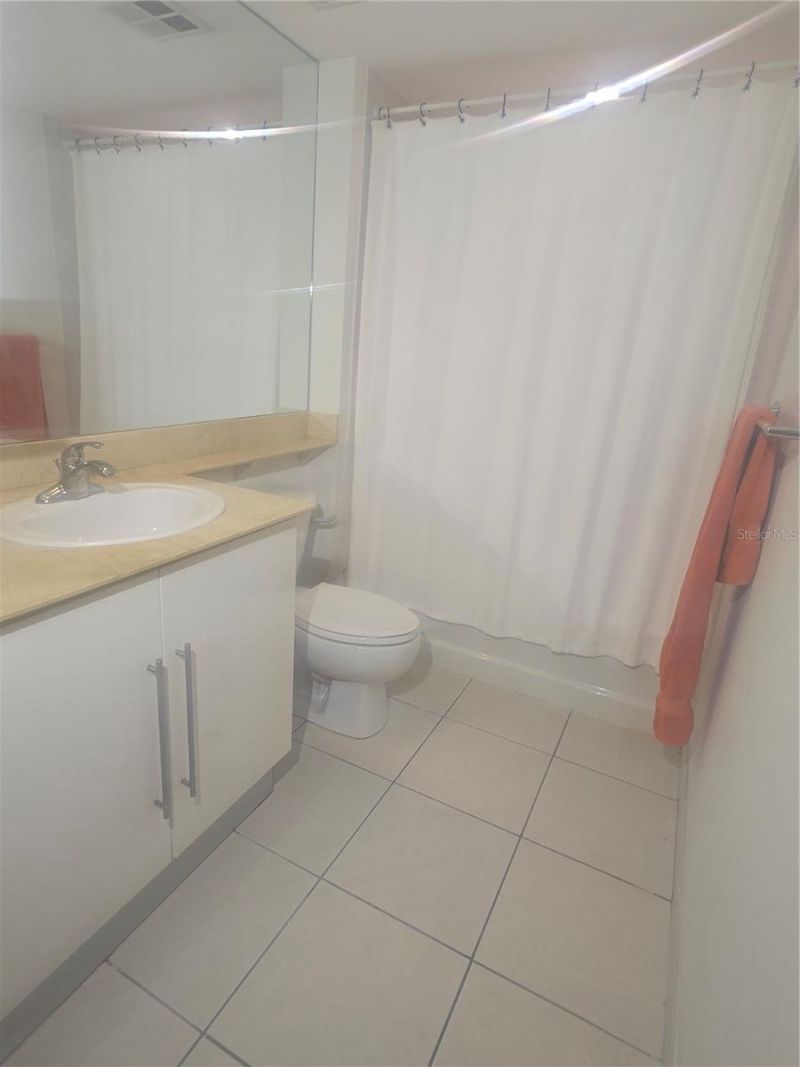 335 S Biscayne Boulevard, Unit 3400, Miami, FL 33131 Photo