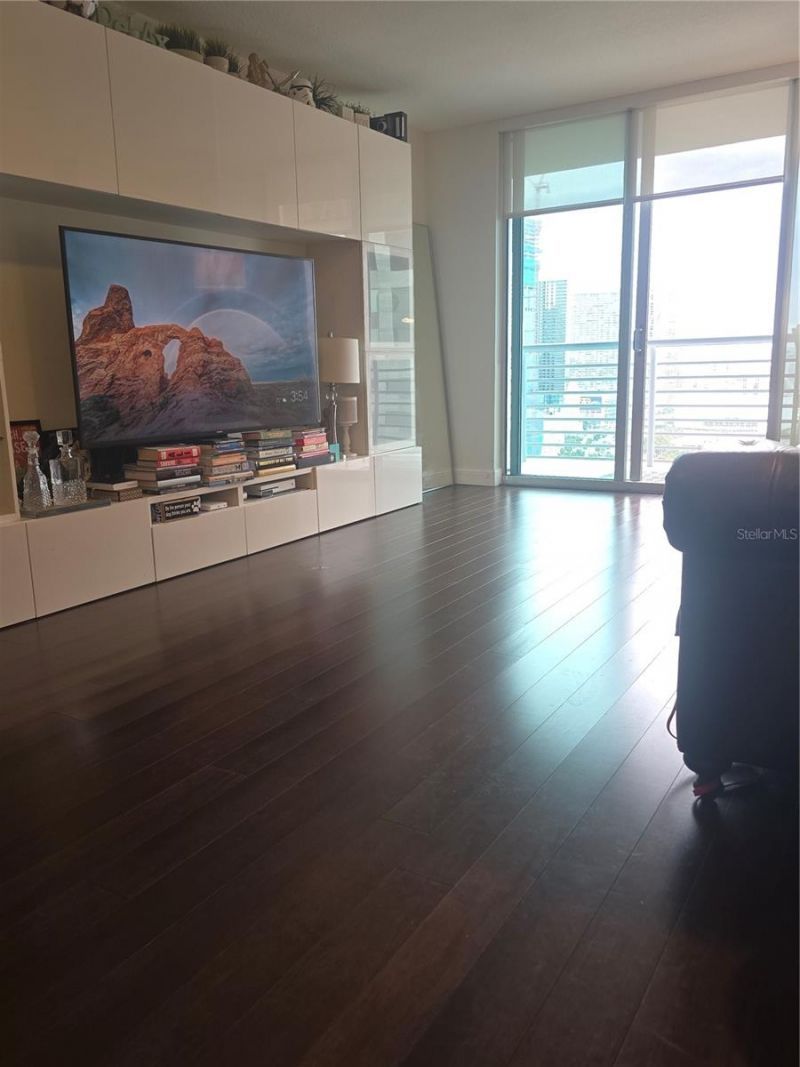 335 S Biscayne Boulevard, Unit 3400, Miami, FL 33131 Photo