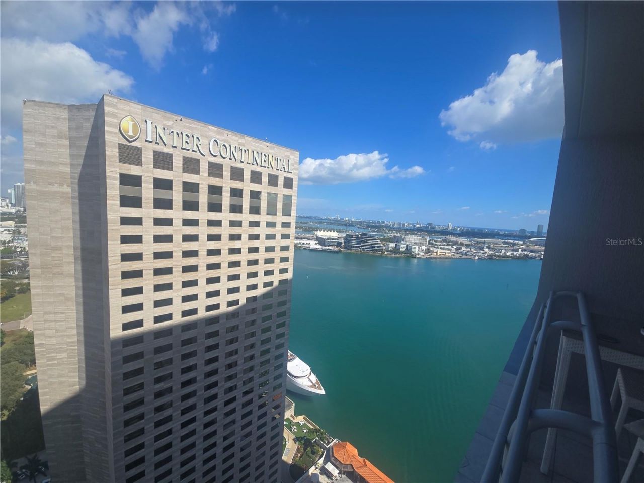 335 S Biscayne Boulevard, Unit 3400, Miami, FL 33131 Photo