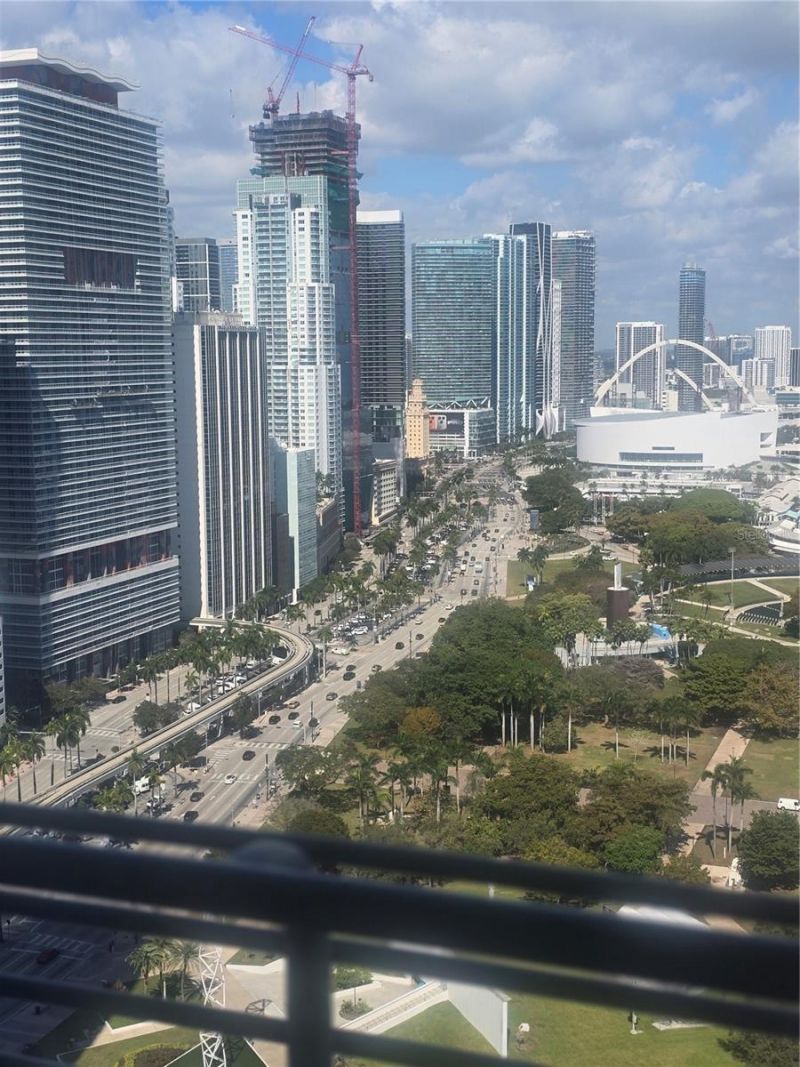 335 S Biscayne Boulevard, Unit 3400, Miami, FL 33131 Photo