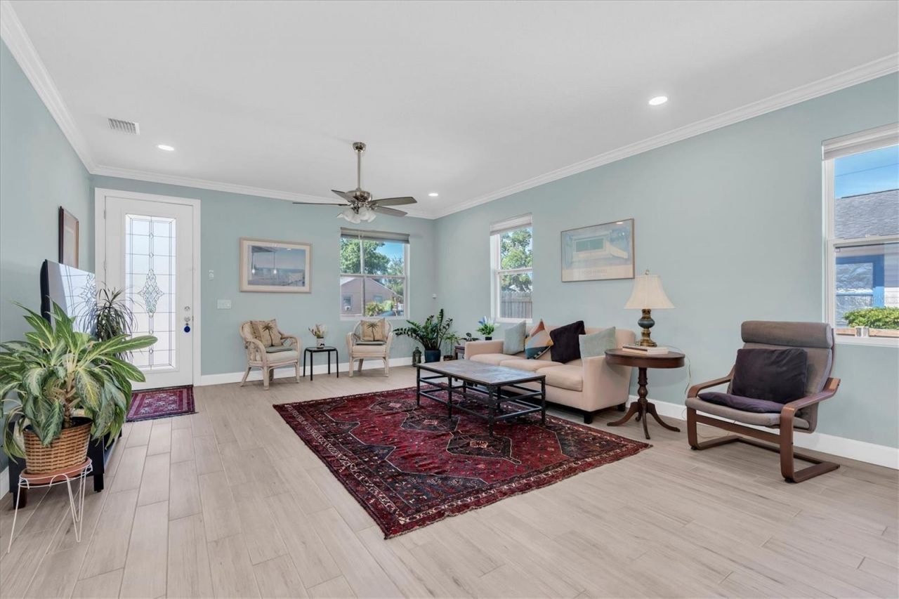 3069 19th Avenue S, Saint Petersburg, FL 33712 Photo