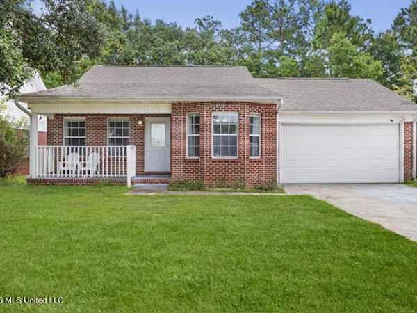 322 Lorraine Avenue, Pass Christian, MS 39571