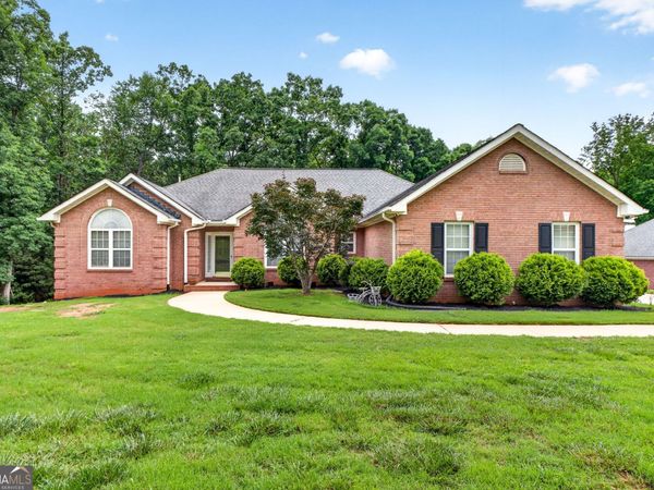 196 Ashley Drive, Mcdonough, GA 30252