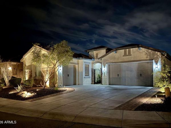 2031 W CHIMNEY ROCK Road, Phoenix, AZ 85085