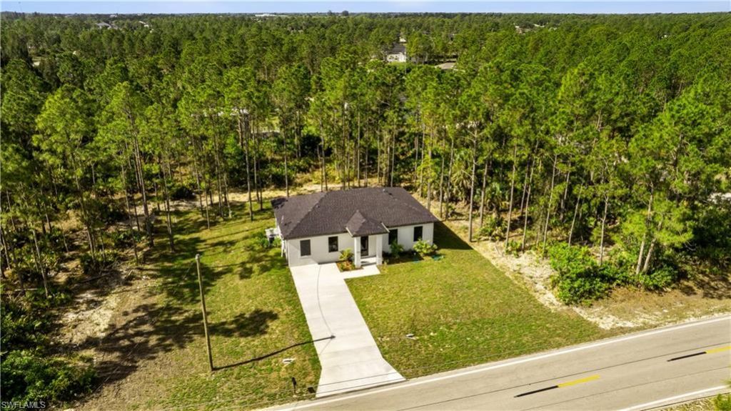 1805 W 10th St, Lehigh Acres, FL 33972 Photo