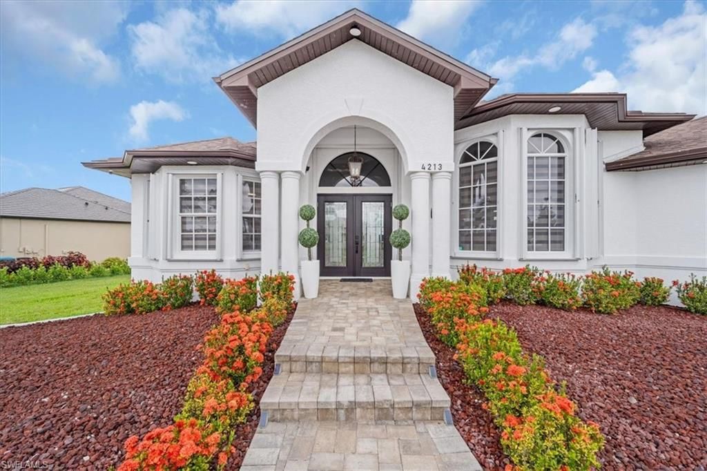 4213 NW 28th St, Cape Coral, FL 33993 Photo