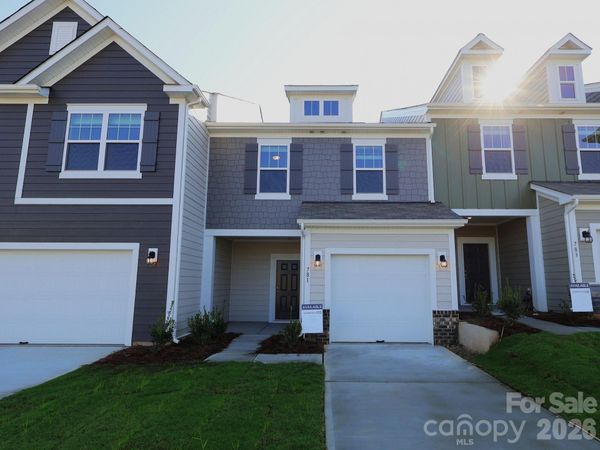 781 Kitfox Drive NW, Concord, NC 28027
