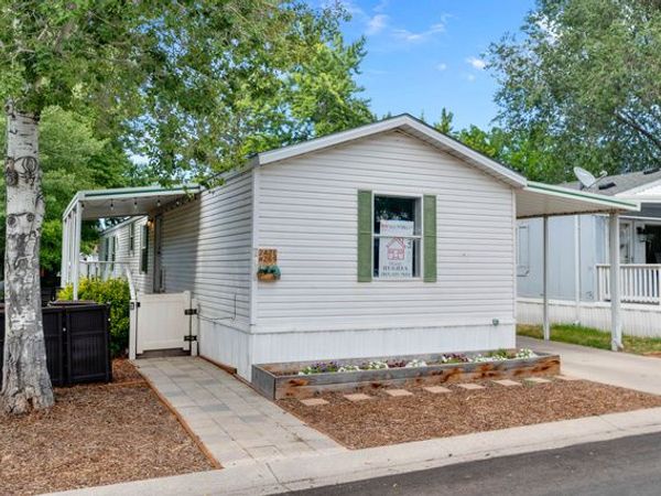 247 HIDDEN DR, Sandy, UT 84070