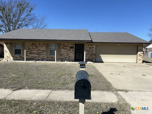 2001 Kenyon Street , Killeen, TX 76543