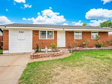 5361 NW Oak Ave, Lawton, OK 73505