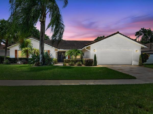 10221 Harbourtown Court, Boca Raton, FL 33498