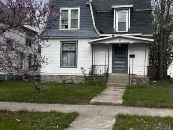 307 S Michigan Avenue, Big Rapids, MI 49307