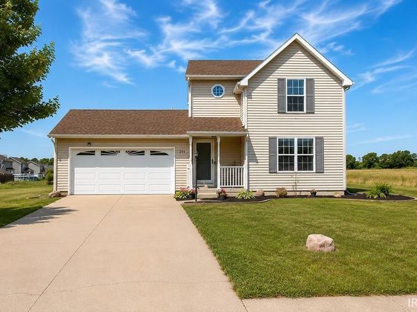 204 Walnut Crossing Drive, Walkerton, IN 46574