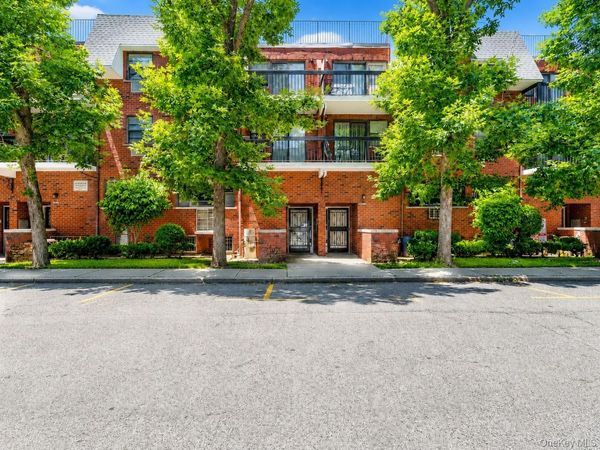 7108 Sutton Place , Unit 1, Fresh Meadows, NY 11365