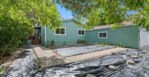 1077 Jewell Avenue, Carson City, NV 89701 Photo