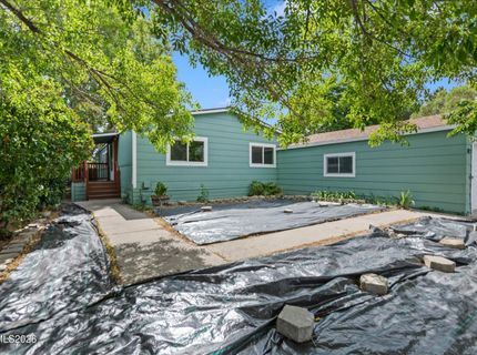 1077 Jewell Avenue, Carson City, NV 89701 Photo