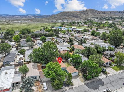 1077 Jewell Avenue, Carson City, NV 89701 Photo