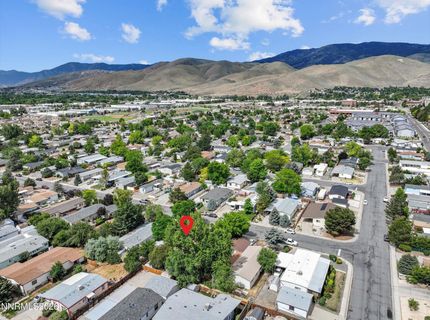 1077 Jewell Avenue, Carson City, NV 89701 Photo