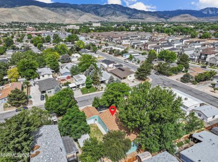 1077 Jewell Avenue, Carson City, NV 89701 Photo