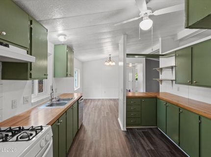 1077 Jewell Avenue, Carson City, NV 89701 Photo