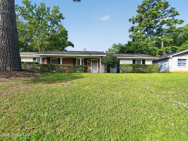 5801 Orchardview Drive, Jackson, MS 39211